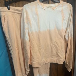 super cute matching sweat set